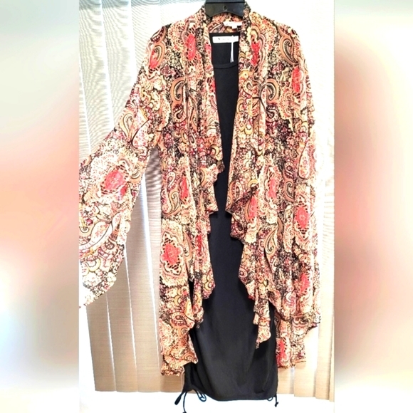 NWOT/ KJKEUS DRESSY COVER - Picture 2 of 3